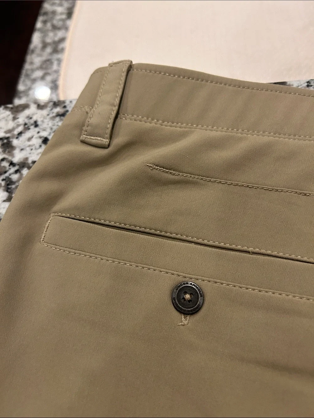 Men's Under Armour Khaki Tan Performance Golf Shorts 38